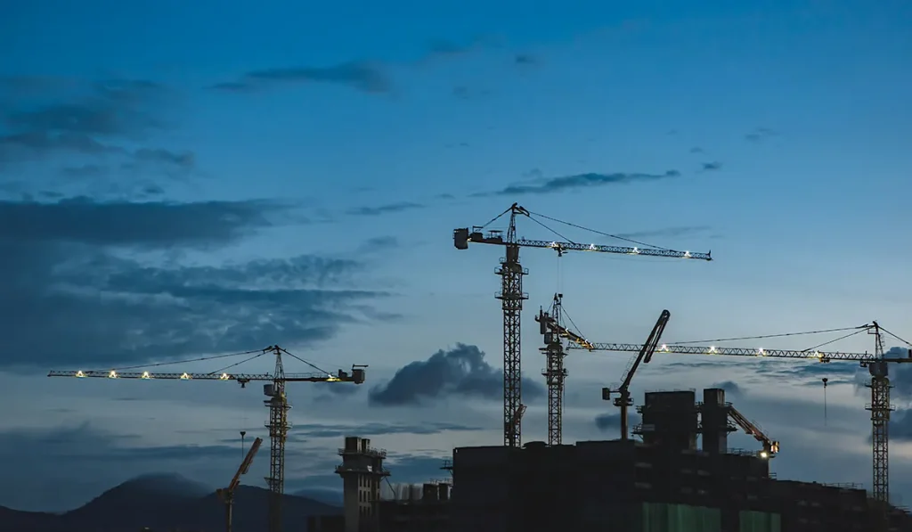 Construction d'infrastructure industrielle avec efficacité